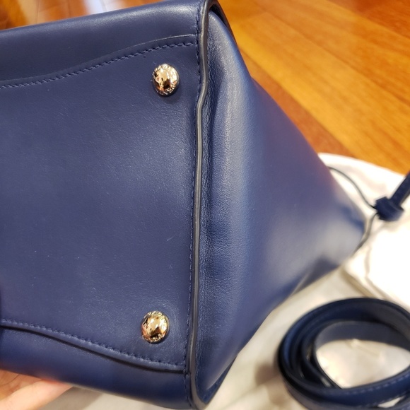 Brand new Prada Two Way Leather Tote bag - Picture 6 of 8